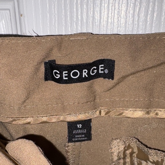 George women’s size 12 Stylish Tan Pants - Picture 3 of 4